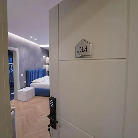 Apartment 2 Steps From Center 3 4