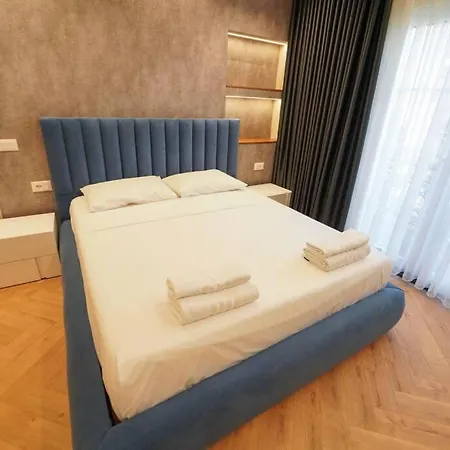 2 Steps From Center 3 4 Tirana