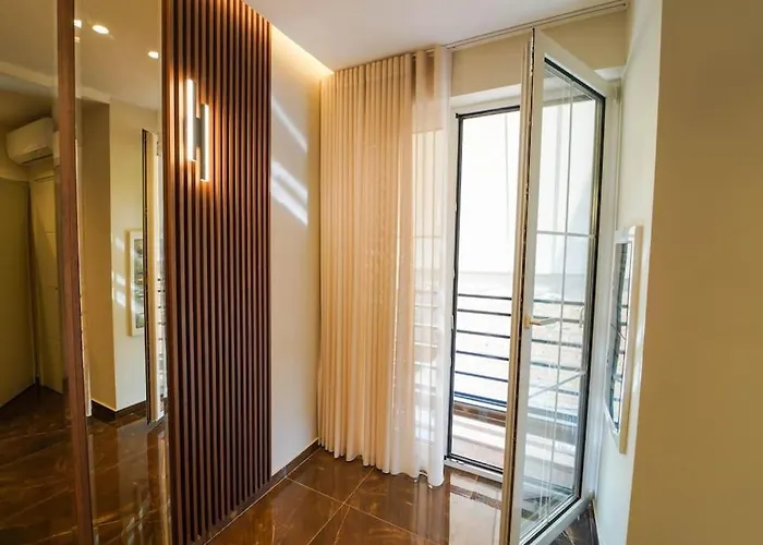 Апартаменты 2 Steps From Center 3 4