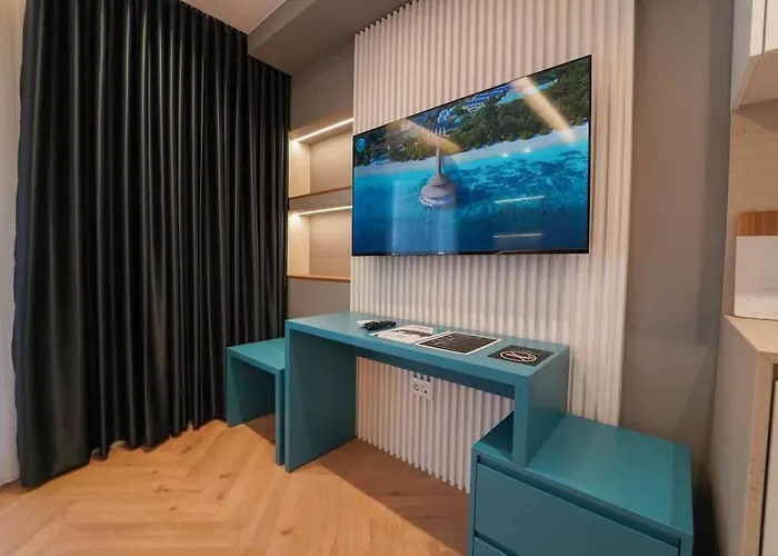 Апартаменты 2 Steps From Center 3 4